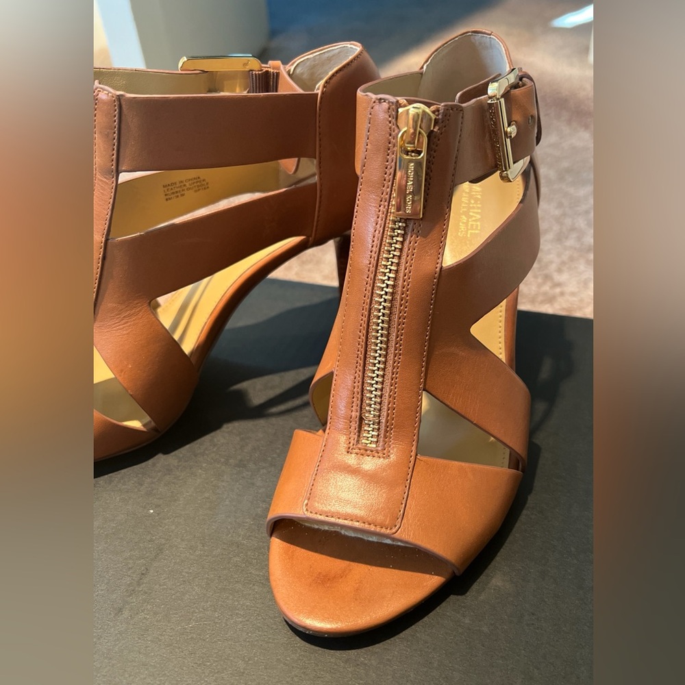 Michael Kors Anya Peep Toe Brown Leather Sandals Size 8